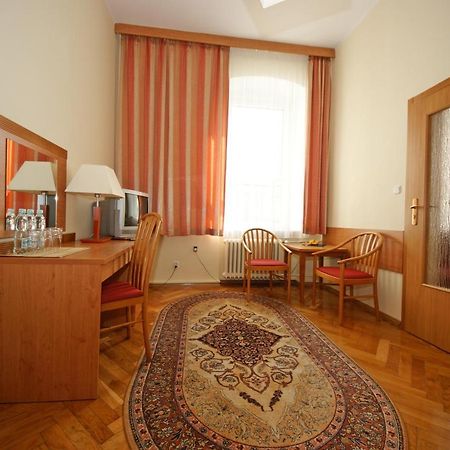 Hotel Zamkowy Слупск Экстерьер фото