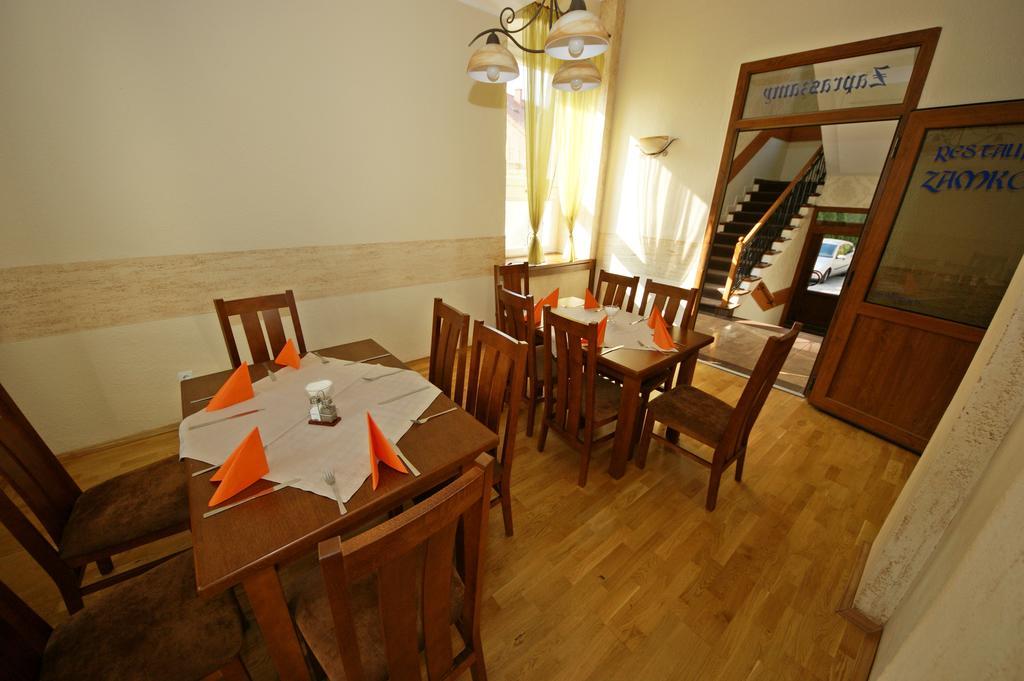 Hotel Zamkowy Слупск Экстерьер фото