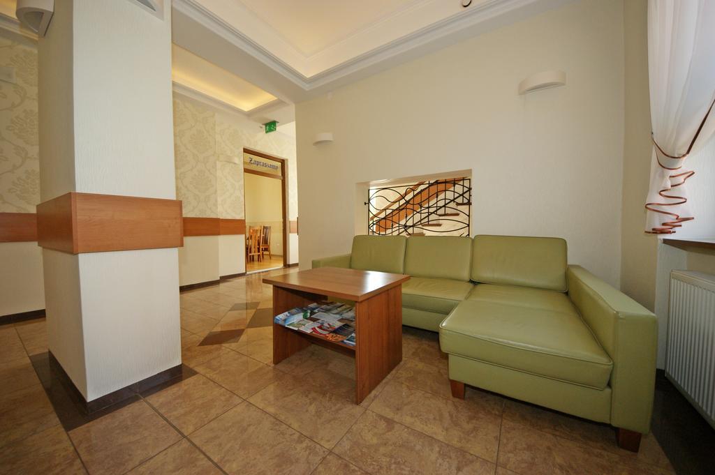 Hotel Zamkowy Слупск Экстерьер фото
