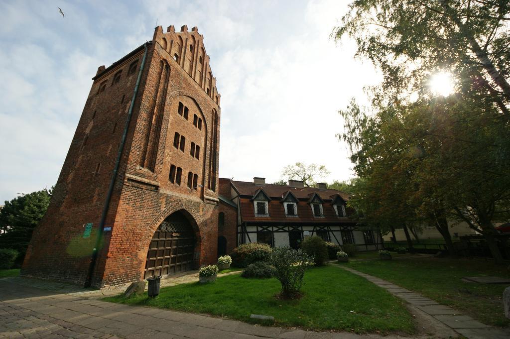Hotel Zamkowy Слупск Экстерьер фото